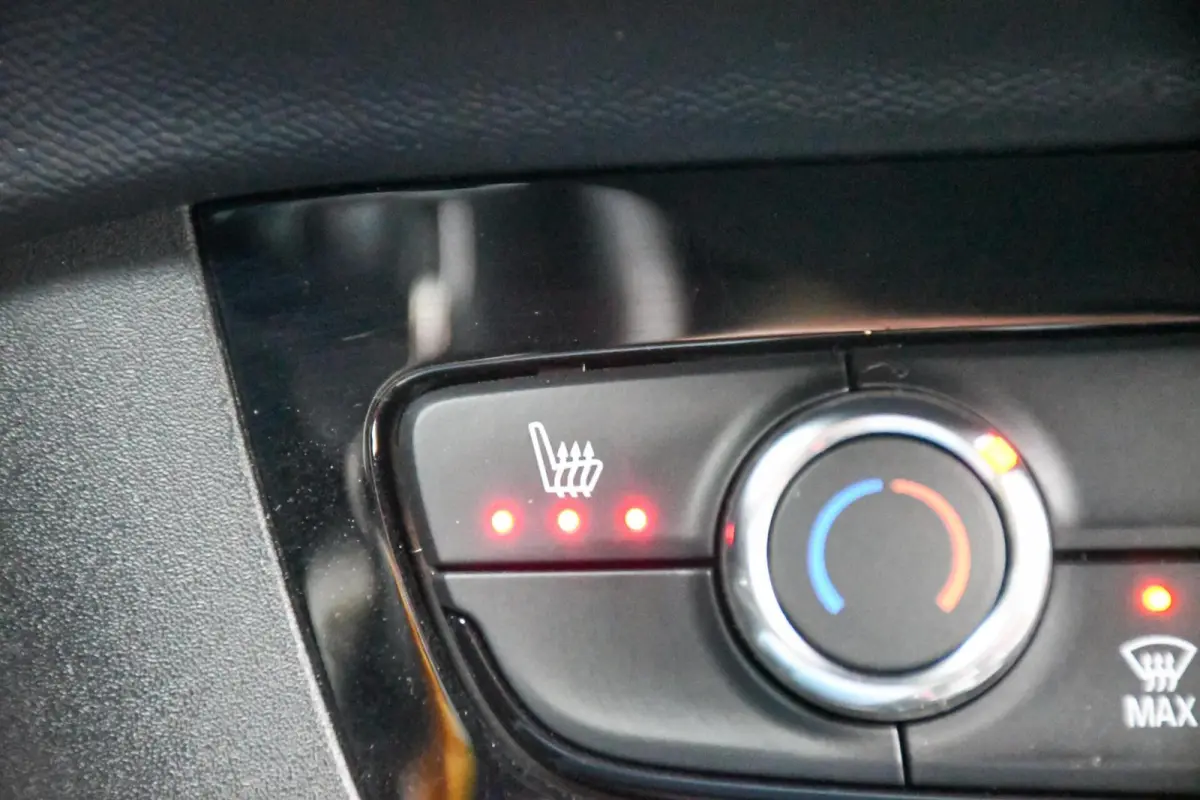 1.2 GS Line Automaat LED Lage KM CarPlay Camera