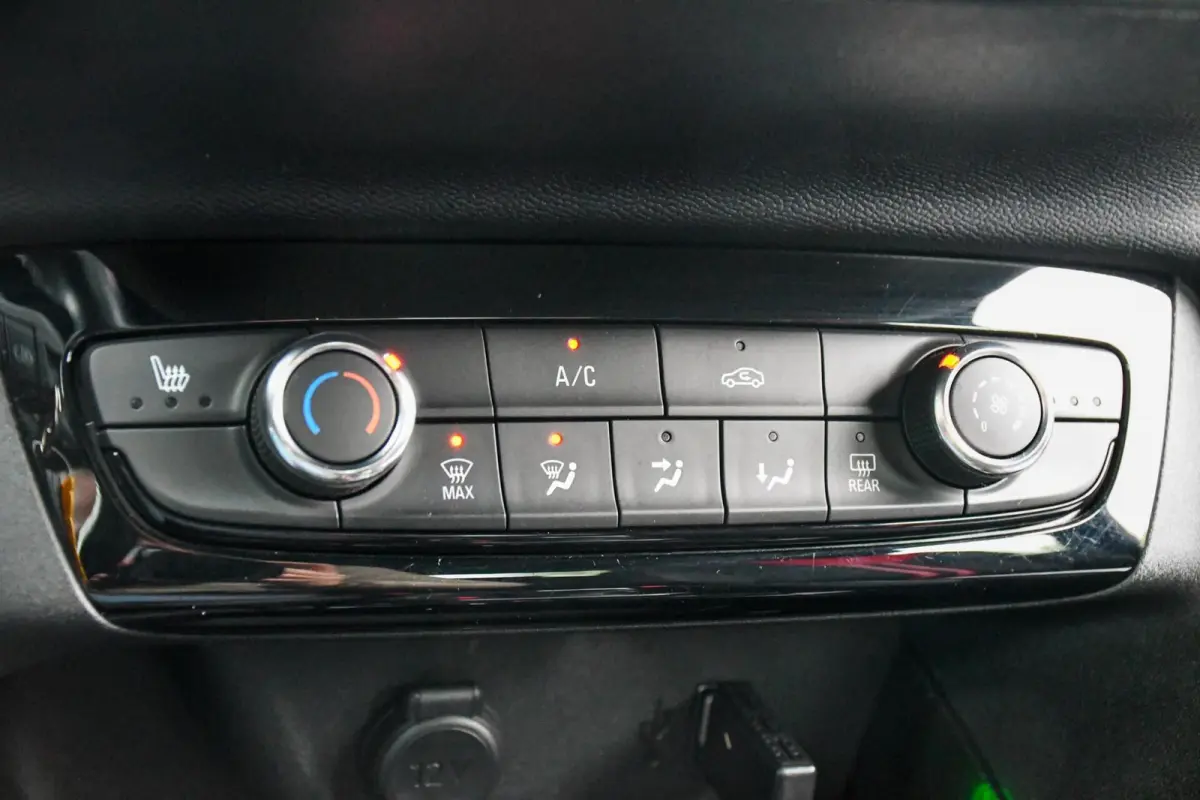 1.2 GS Line Automaat LED Lage KM CarPlay Camera