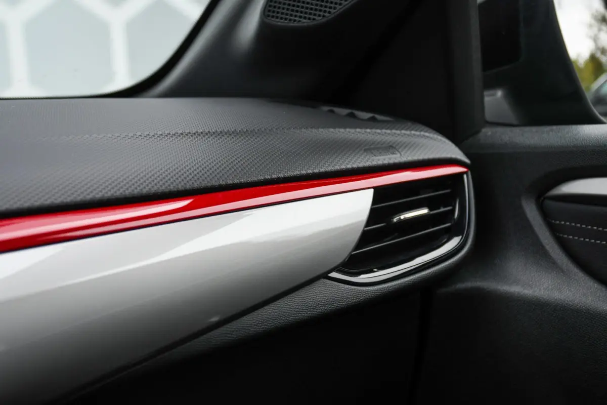 1.2 GS Line Automaat LED Lage KM CarPlay Camera