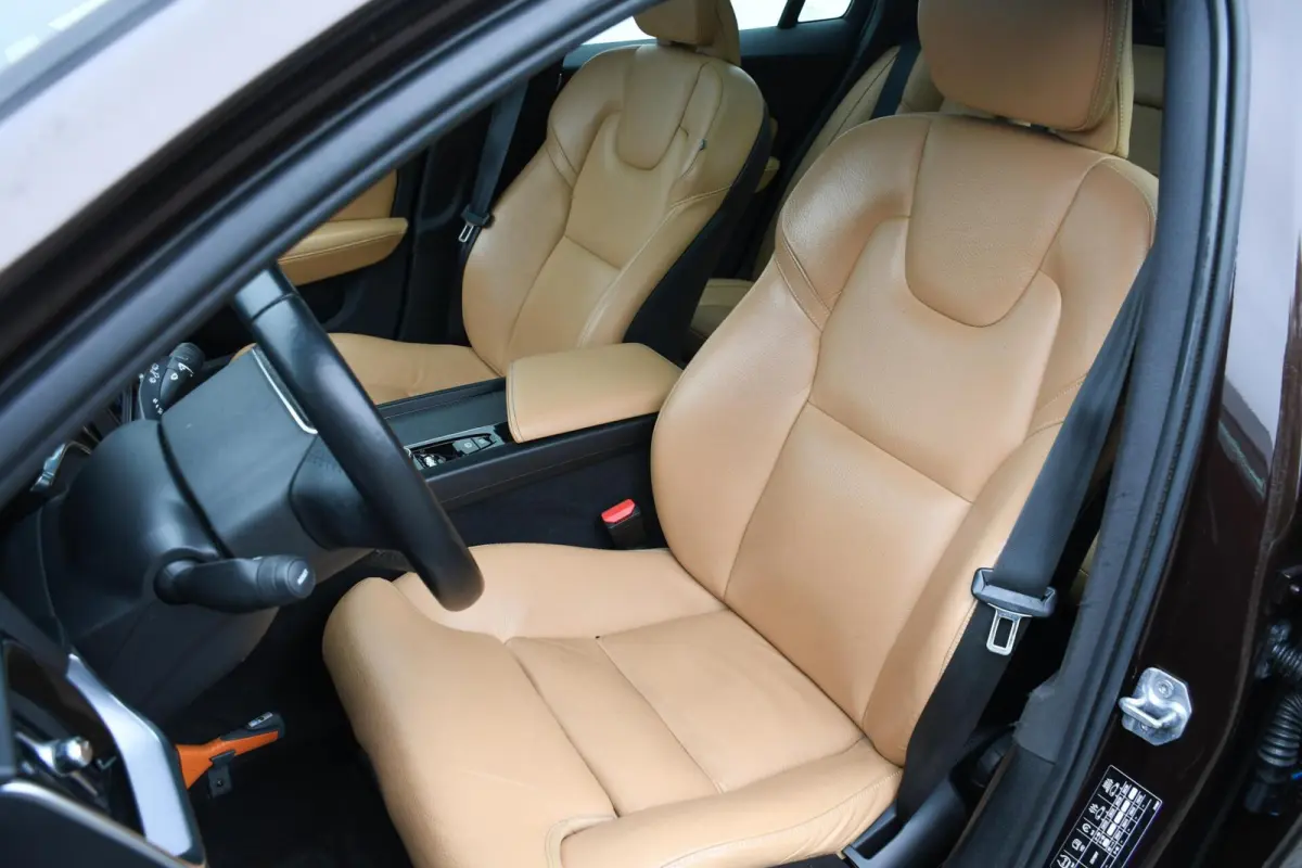 2.0 D4 Inscription Pano Leer Led Trekhaak CarPlay