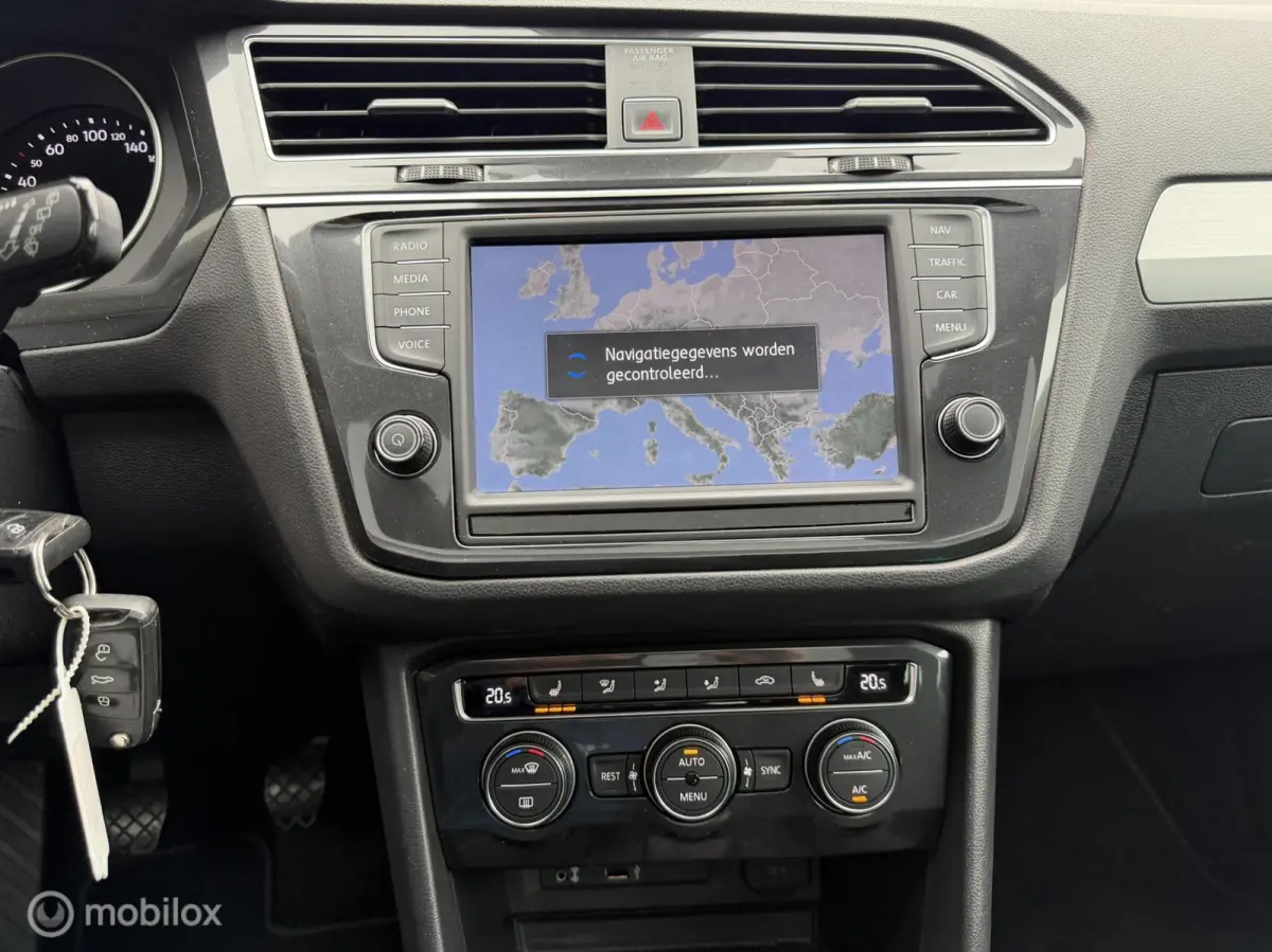 1.4TSI Comfortline Business R-Line Panodak