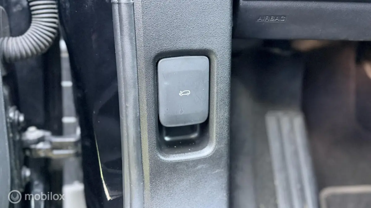 1.5 P300e AWD S