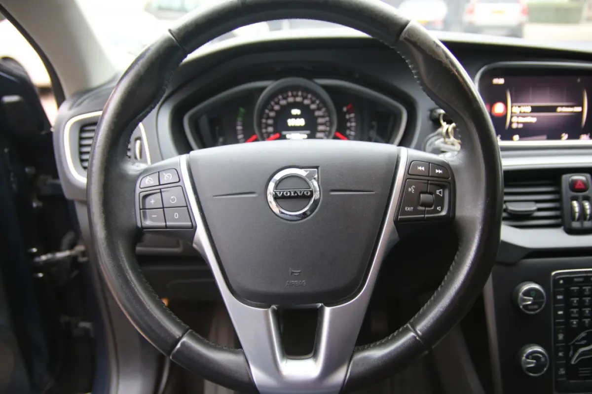 2.0 T2 Momentum Navi/Trekhaak