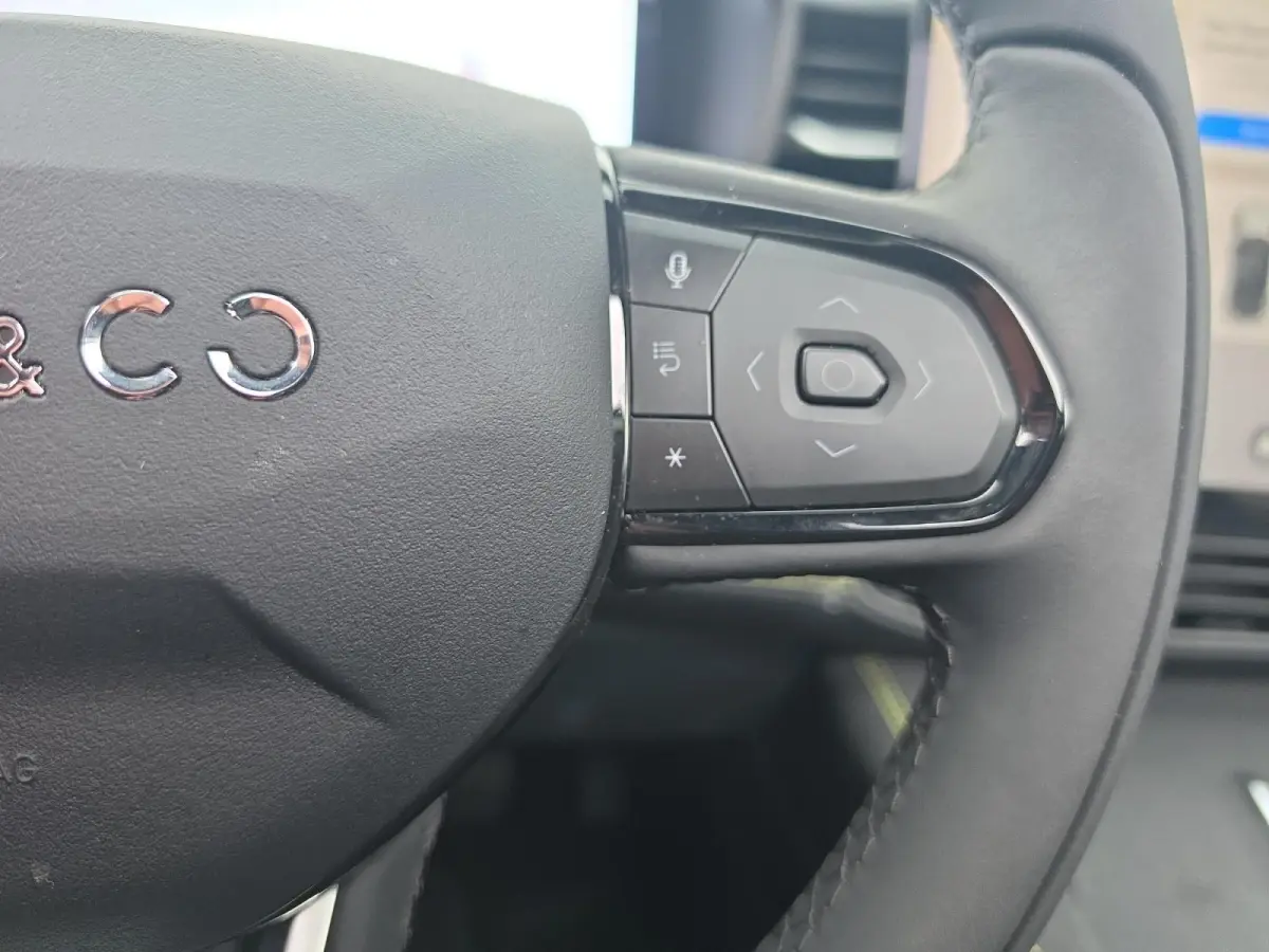 1.5 More | Navigatie | Climate control | 360Gr camera | Keyless | Stoel + Stuurverwarming