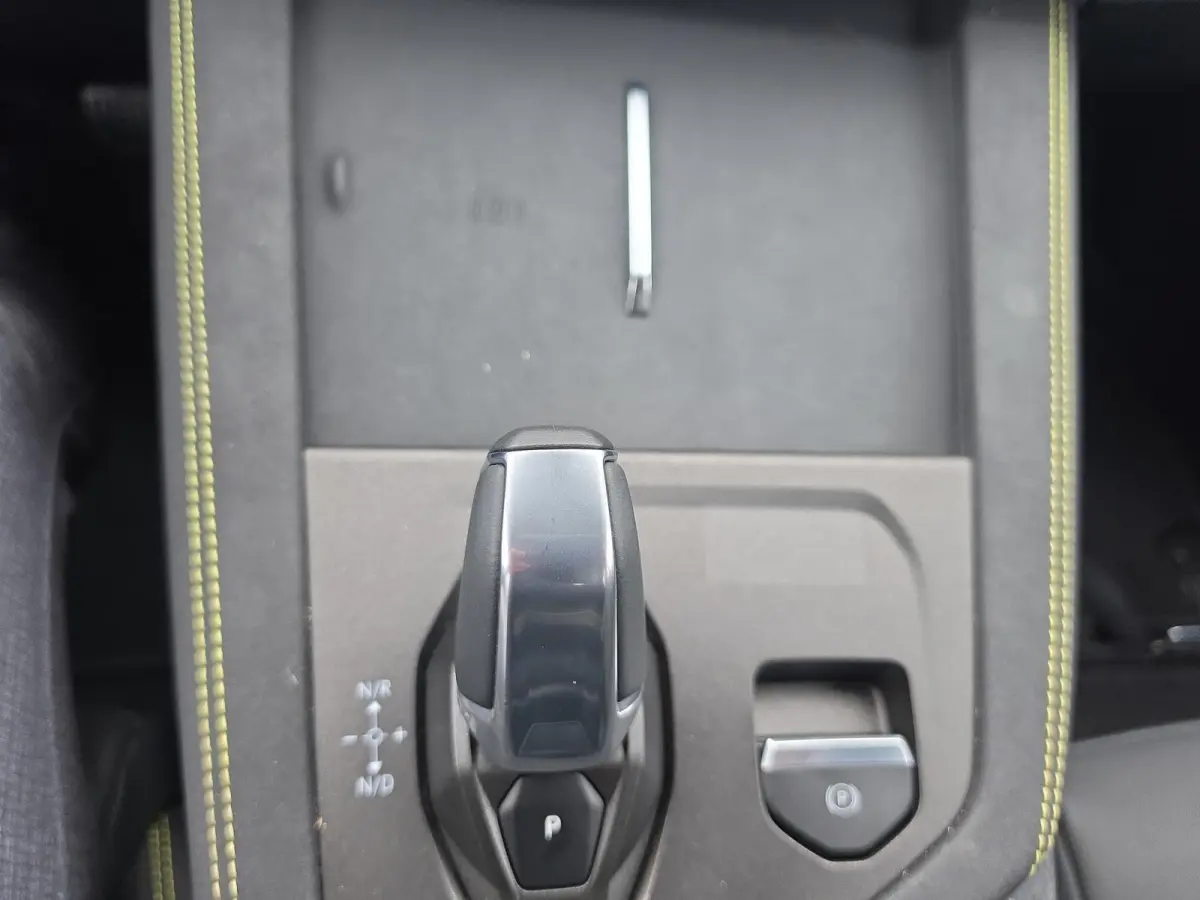 1.5 More | Navigatie | Climate control | 360Gr camera | Keyless | Stoel + Stuurverwarming