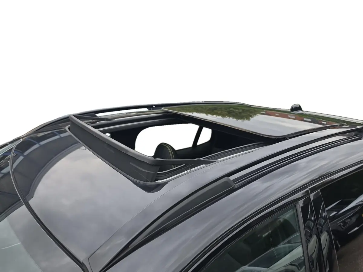 1.5 More | Navigatie | Climate control | 360Gr camera | Keyless | Stoel + Stuurverwarming