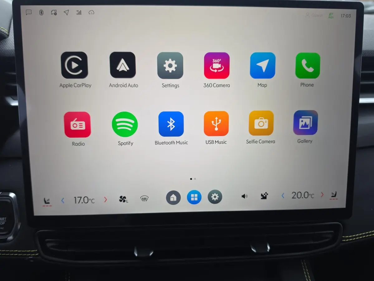1.5 More | Navigatie | Climate control | 360Gr camera | Keyless | Stoel + Stuurverwarming
