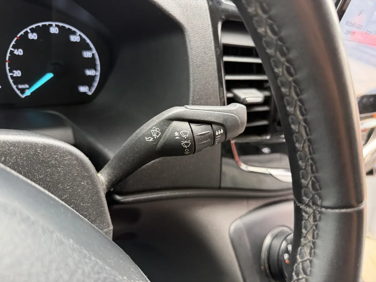 68kWh 184PK L2H2 317km WLTP BEV Snelladen 360° Camera Stoelverwarming Cruise control Climate control Carplay Navigatie Parkeersensoren