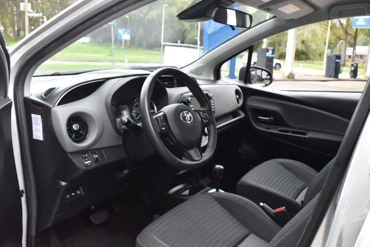 1.5 Hybrid Active | 2e Eigenaar | 100% Onderhouden | Camera | Cruise | 12 mnd BOVAG Garantie | Whatsapp 06-53188999