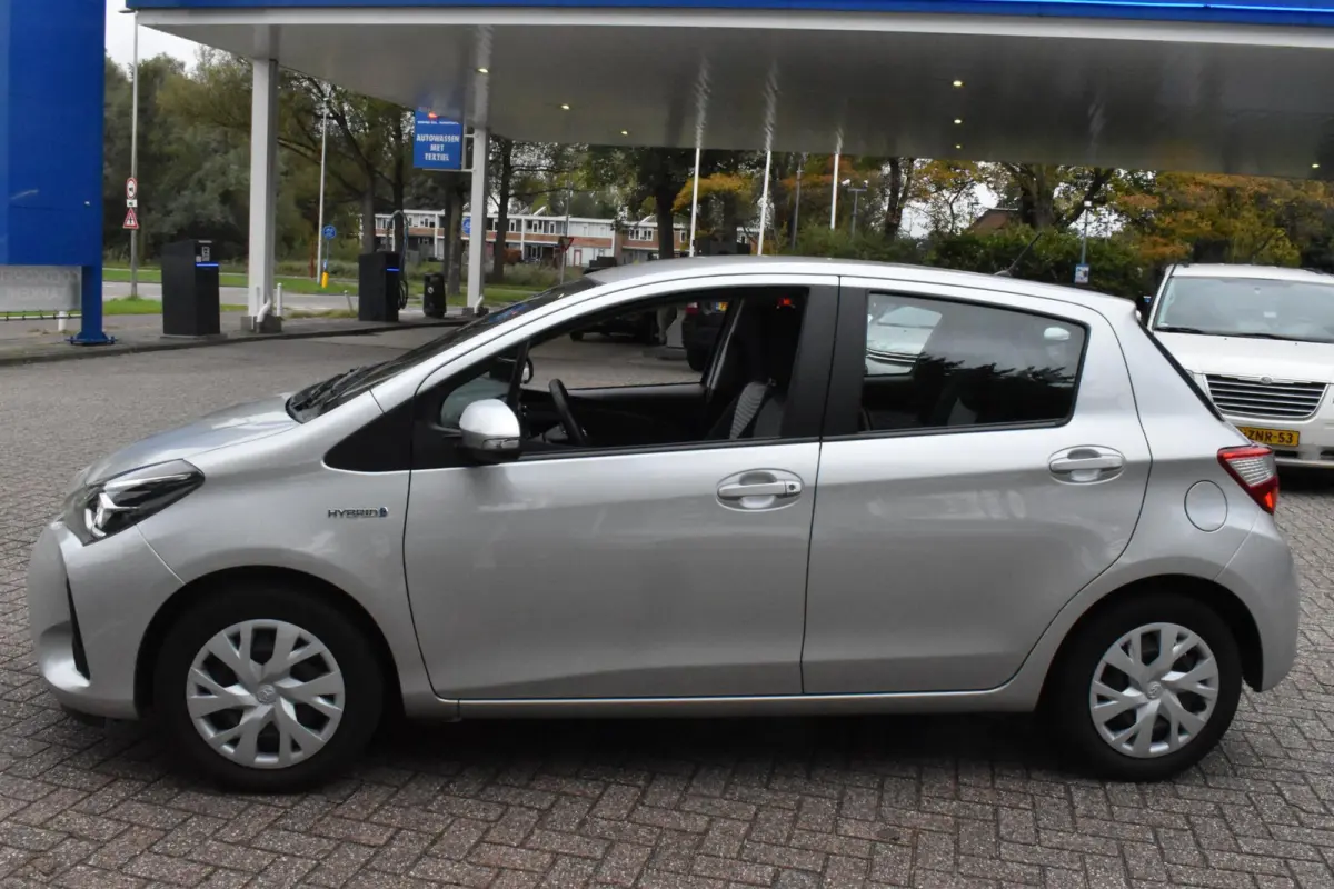 1.5 Hybrid Active | 2e Eigenaar | 100% Onderhouden | Camera | Cruise | 12 mnd BOVAG Garantie | Whatsapp 06-53188999