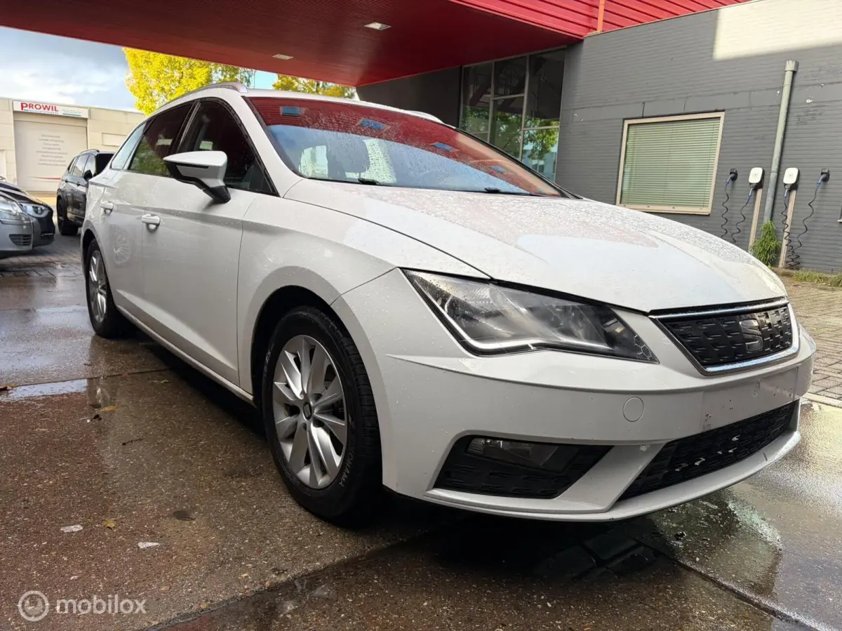 1.0 EcoTSI Trekhaak Cruise Navi Carplay Clima