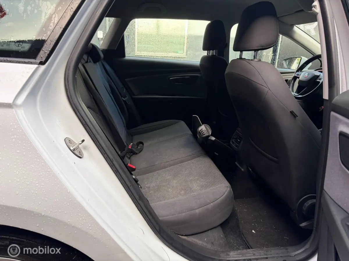 1.0 EcoTSI Trekhaak Cruise Navi Carplay Clima