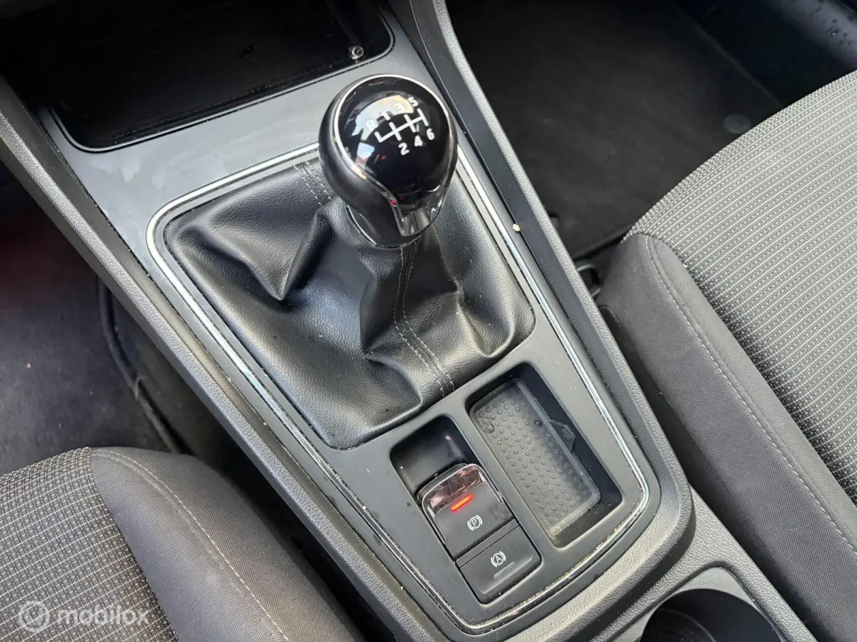1.0 EcoTSI Trekhaak Cruise Navi Carplay Clima