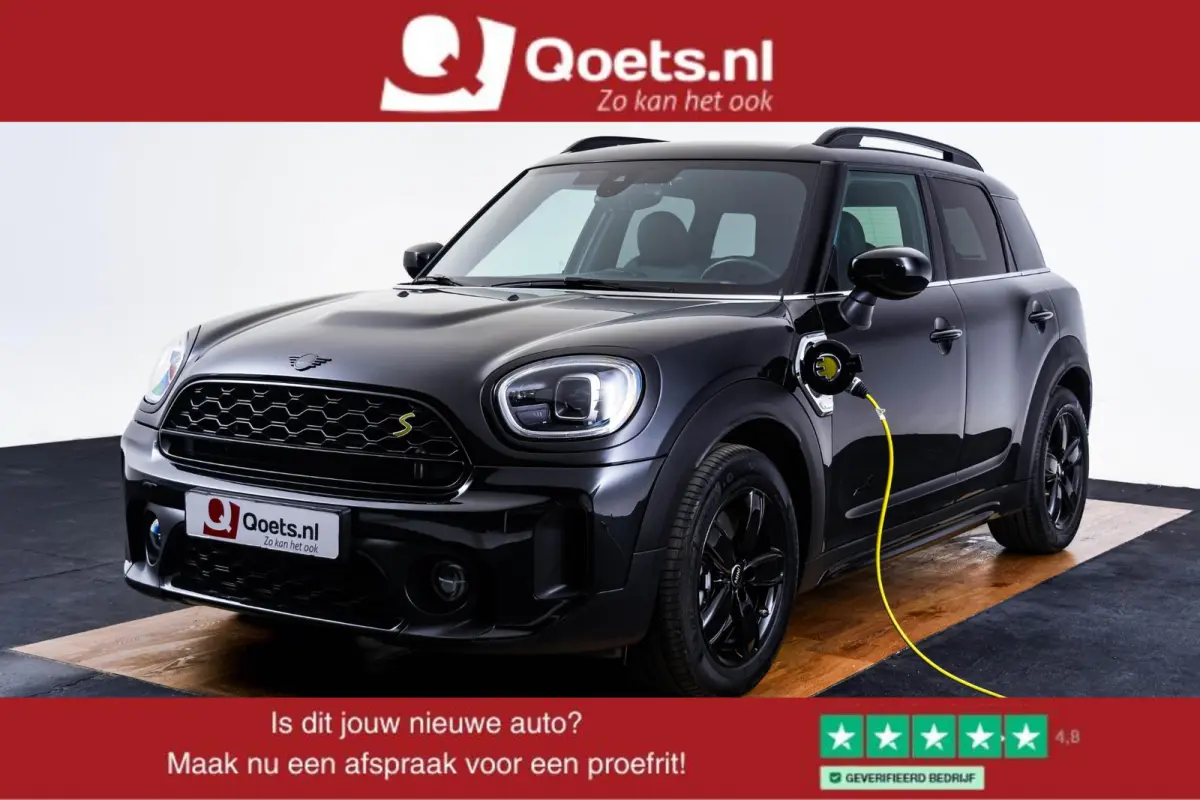 Cooper ALL4 Active Cruise Control - Elektrisch verwarmde/verstelbare stoelen - Comfort acces - Driving Assistant - Head up - Getinte ruiten - Achteruitrijcamera - MINI Navigatiesysteem -