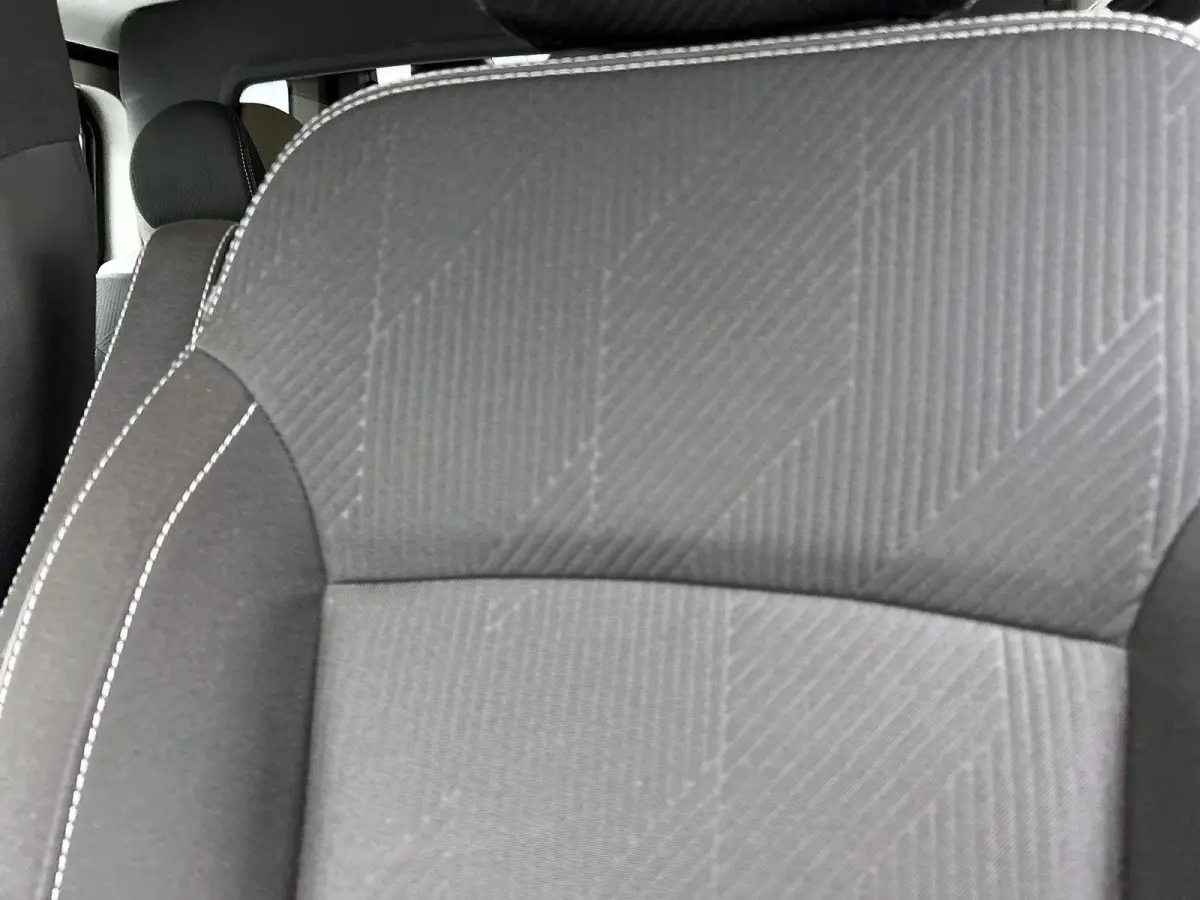 2.0 Blue dC1 150PK L2H1 Dubbele Cabine Automaat Navigatie Airco Lichtmetalen velgen Betimmering Trekhaak Camera Parkeer sensoren Dab