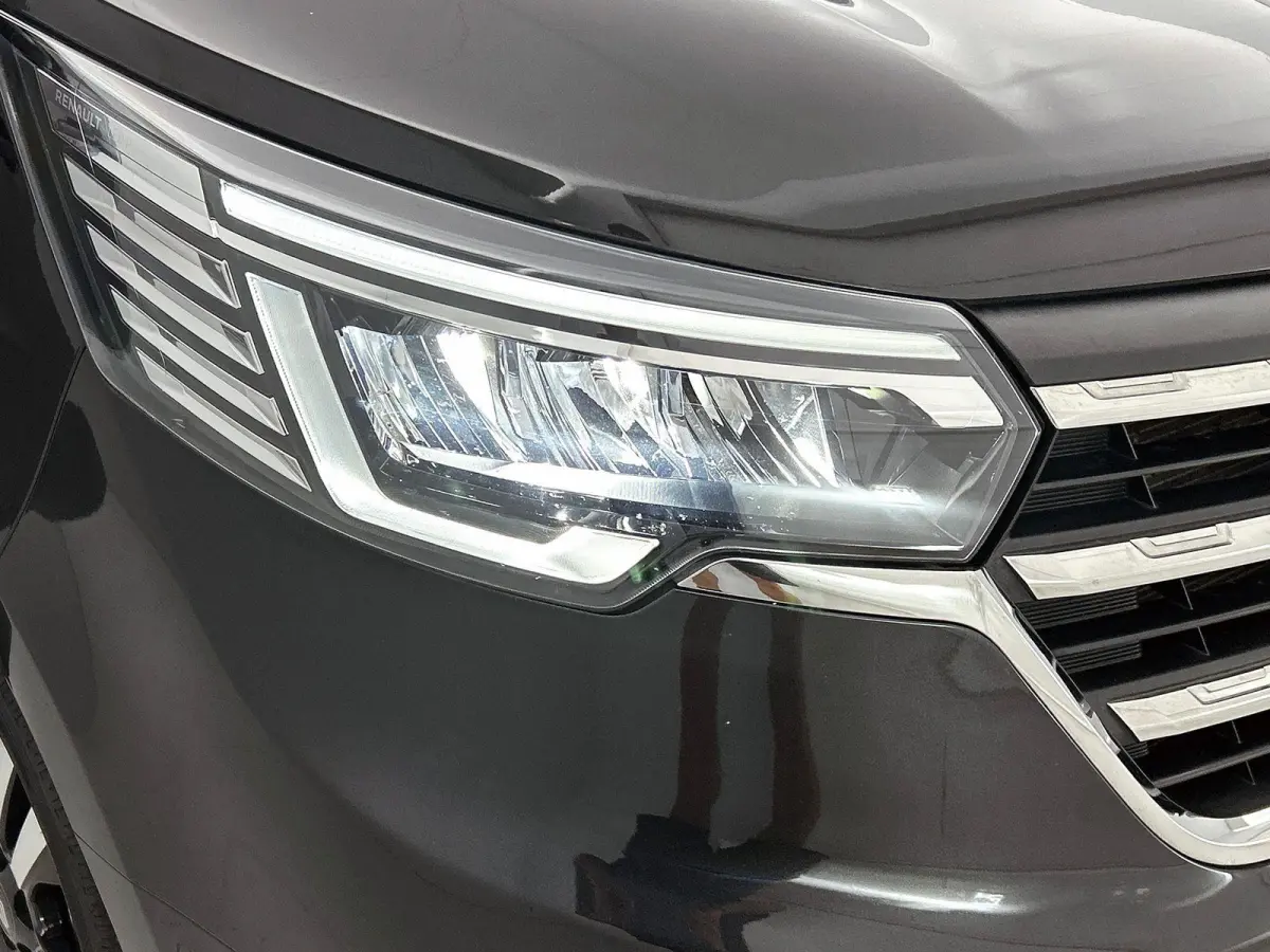 2.0 Blue dC1 150PK L2H1 Dubbele Cabine Automaat Navigatie Airco Lichtmetalen velgen Betimmering Trekhaak Camera Parkeer sensoren Dab