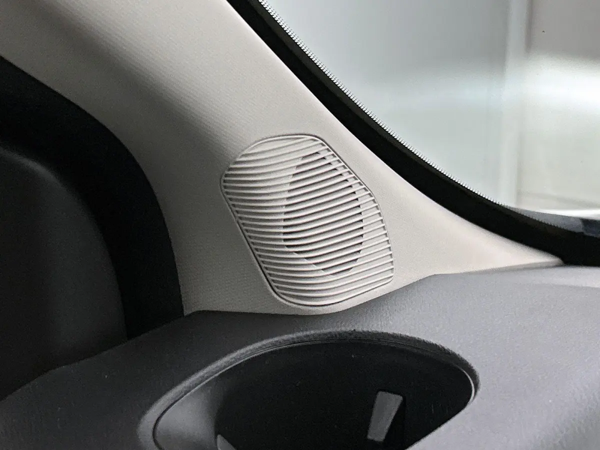 2.0 Blue dC1 150PK L2H1 Dubbele Cabine Automaat Navigatie Airco Lichtmetalen velgen Betimmering Trekhaak Camera Parkeer sensoren Dab