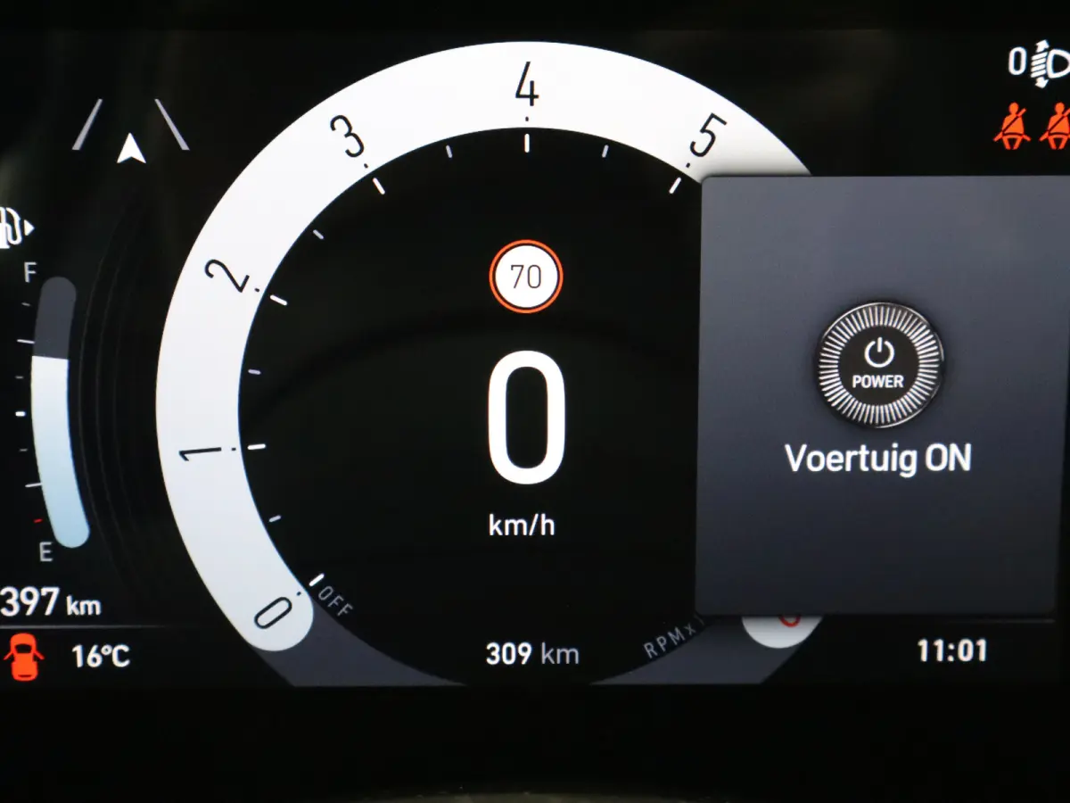 1.0 Hybrid Torino Launch Edition Tot 8 Jaar Garantie | Lage KM | Carplay | PDC | Cruise Control | 16" Lichtmetalen Velgen | LED | Origineel NL!