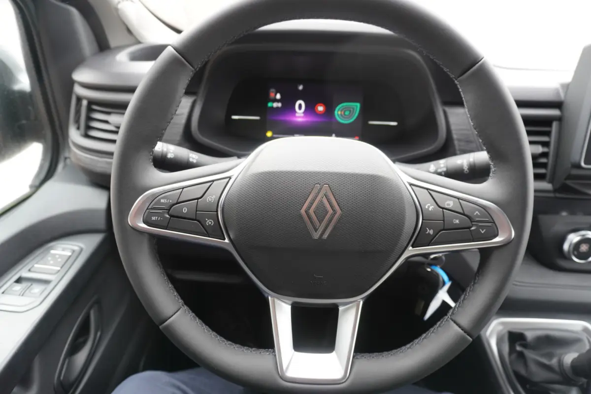 2.0 Blue dCi 130PK T29 L2H1 Advance Dubbelcab. schuifdeur L+R Nr. V140 | Airco | Cruise | Camera |Trekhaak | Apple CP- Android auto | Betimmering