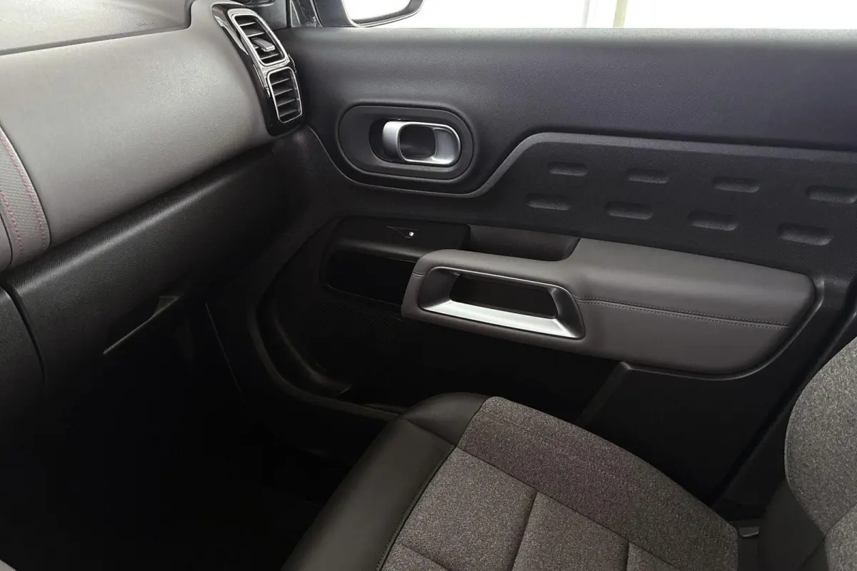 1.2 PureTech Feel Trekhaak Camera Apple CarPlay Dodehoek
