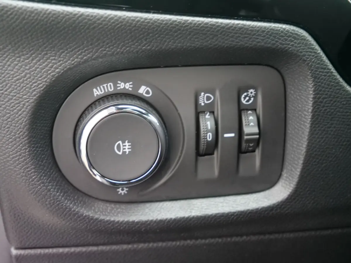 1.2 Turbo 100pk Mild Hybrid GS Automaat LED / Camera / Apple Carplay