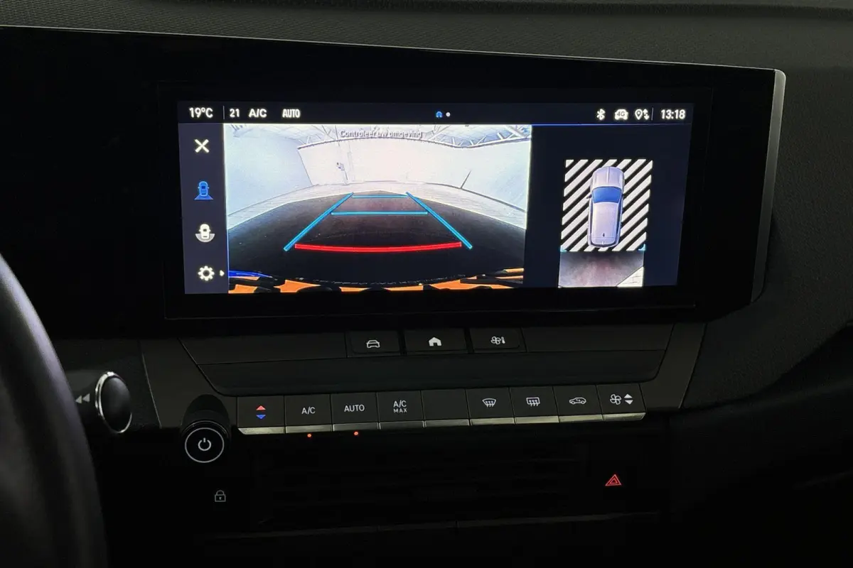 1.2 Level 2 Camera Clima Apple CarPlay