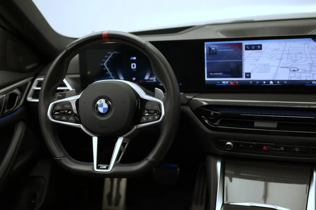 M440i xDrive High Executive |Pano|HUD|H&K|Memory|Carbon|