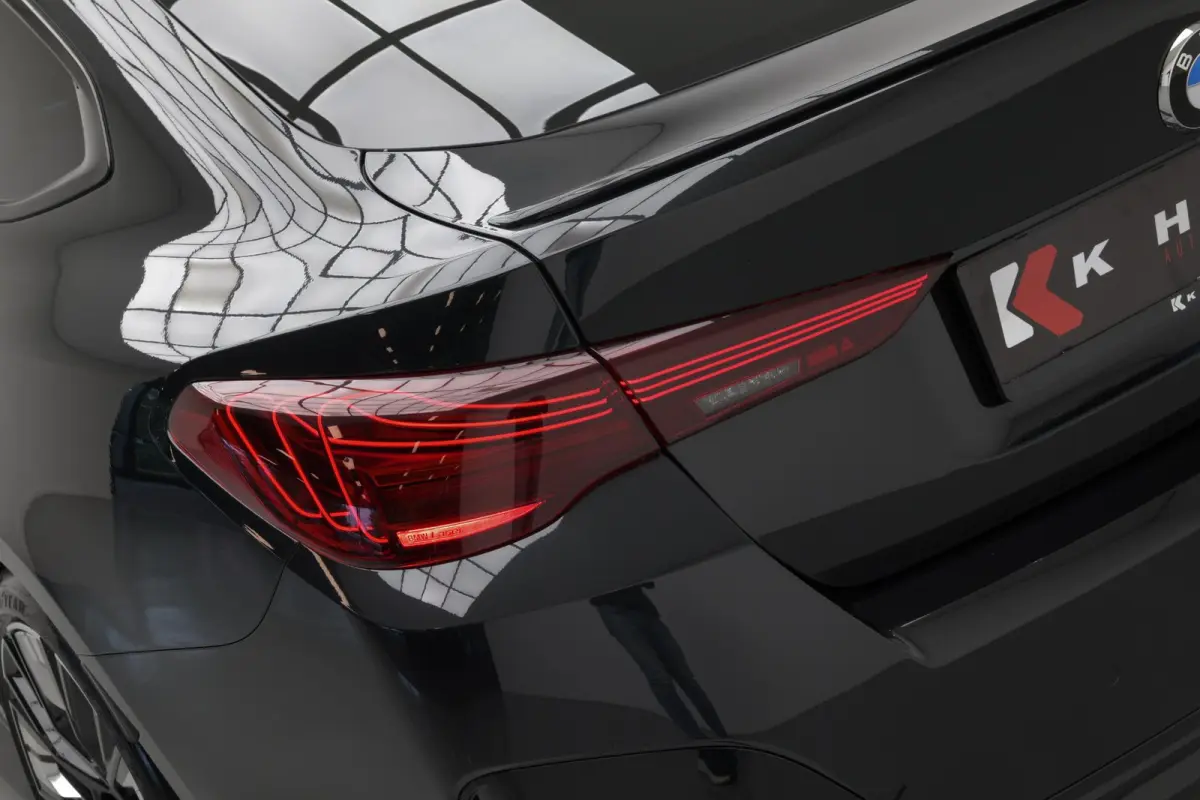 M440i xDrive High Executive |Pano|HUD|H&K|Memory|Carbon|