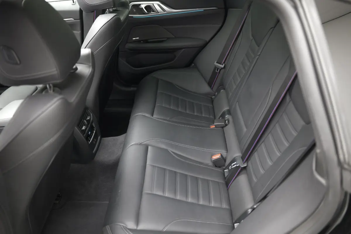M440i xDrive High Executive |Pano|HUD|H&K|Memory|Carbon|