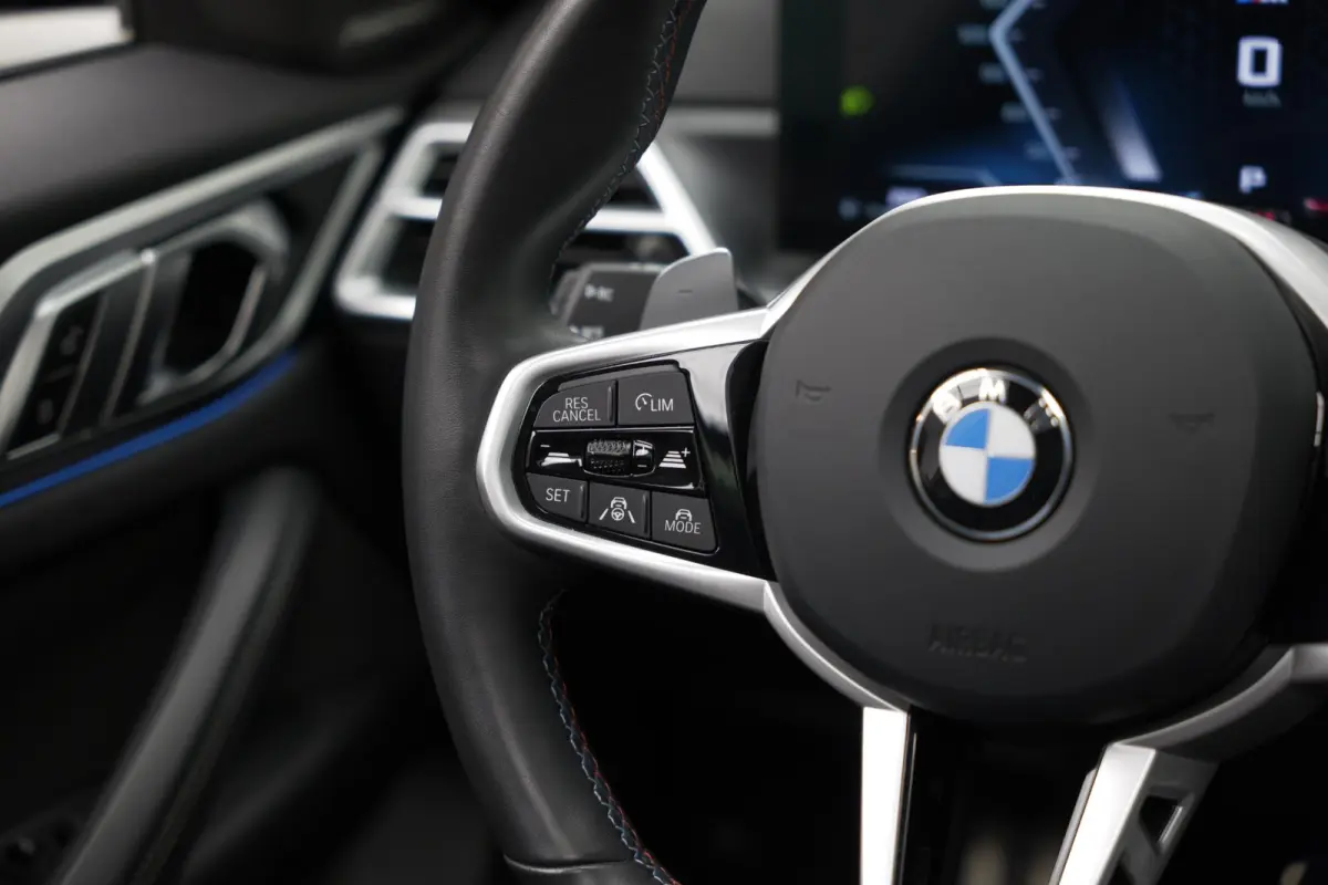 M440i xDrive High Executive |Pano|HUD|H&K|Memory|Carbon|