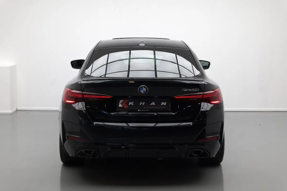 M440i xDrive High Executive |Pano|HUD|H&K|Memory|Carbon|