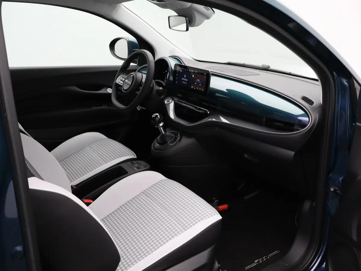 1.0 Hybrid Torino Launch Edition Tot 8 Jaar Garantie | Lage KM | Carplay | PDC | Cruise Control | Climate Control | Keyless | Navigatie | 16" Lichtmetalen Velgen | LED | Origineel NL!