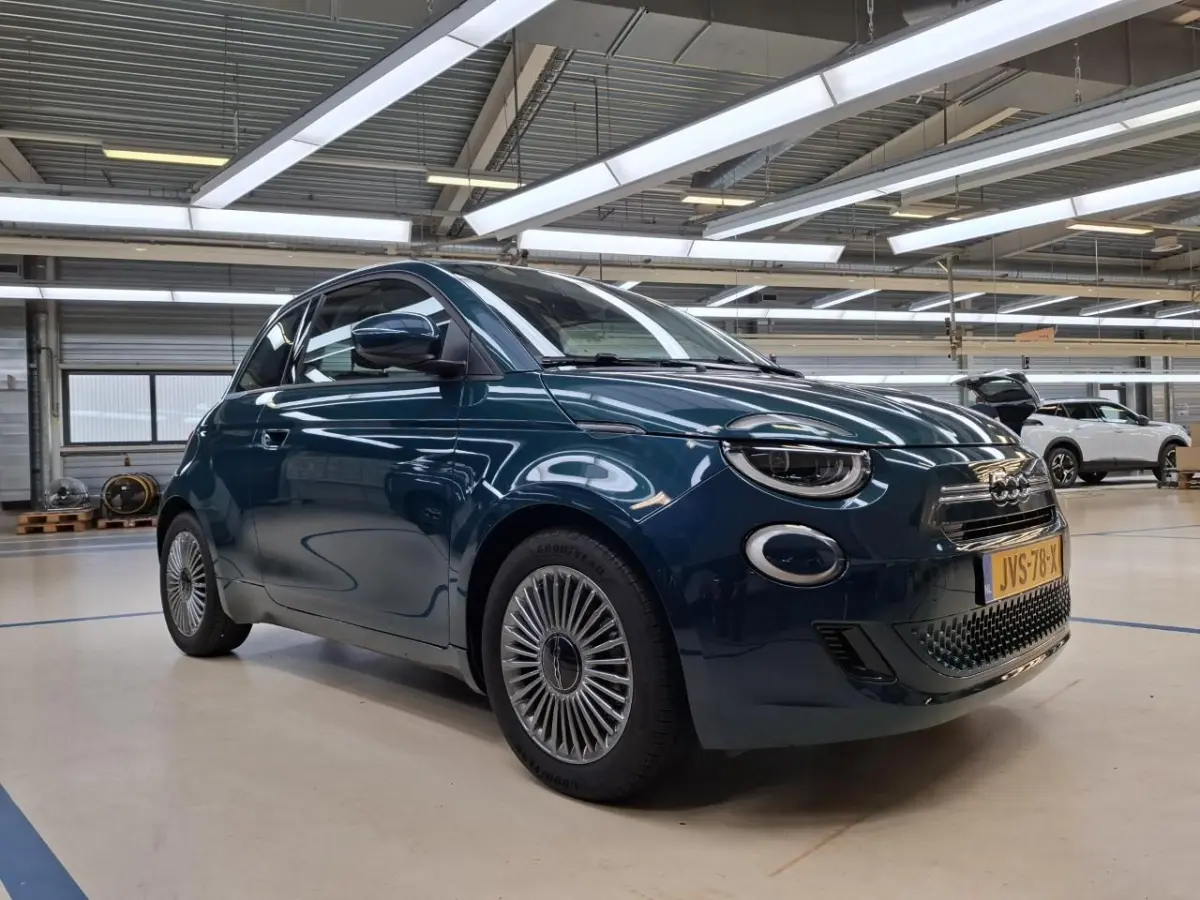 1.0 Hybrid Torino Launch Edition Tot 8 Jaar Garantie | Lage KM | Carplay | PDC | Cruise Control | Climate Control | Keyless | Navigatie | 16" Lichtmetalen Velgen | LED | Origineel NL!
