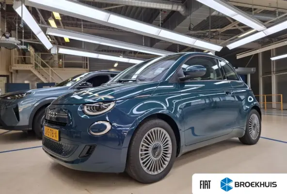1.0 Hybrid Torino Launch Edition Tot 8 Jaar Garantie | Lage KM | Carplay | PDC | Cruise Control | Climate Control | Keyless | Navigatie | 16" Lichtmetalen Velgen | LED | Origineel NL!