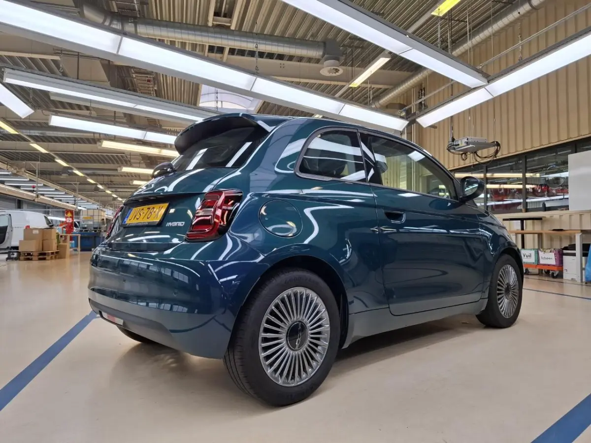 1.0 Hybrid Torino Launch Edition Tot 8 Jaar Garantie | Lage KM | Carplay | PDC | Cruise Control | Climate Control | Keyless | Navigatie | 16" Lichtmetalen Velgen | LED | Origineel NL!