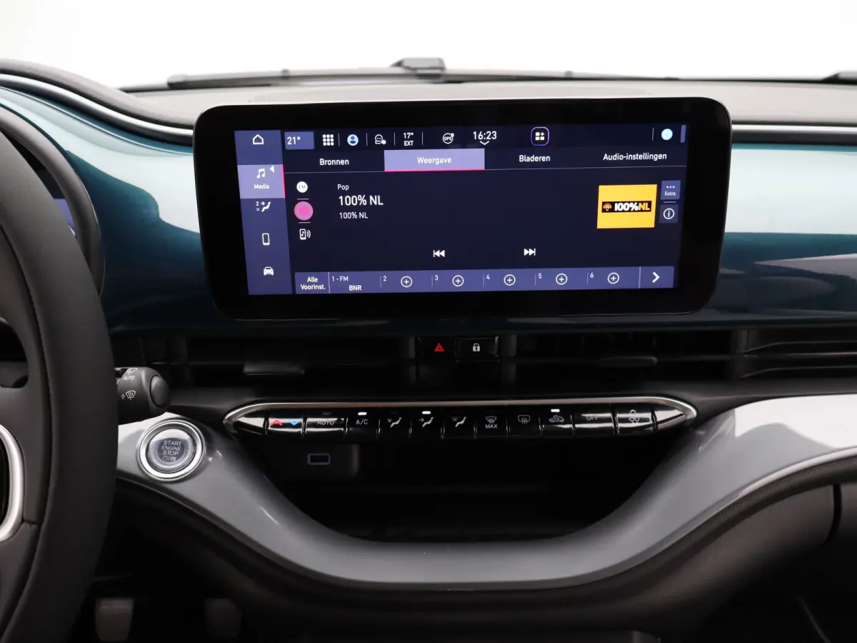 1.0 Hybrid Torino Launch Edition Tot 8 Jaar Garantie | Lage KM | Carplay | PDC | Cruise Control | Climate Control | Keyless | Navigatie | 16" Lichtmetalen Velgen | LED | Origineel NL!
