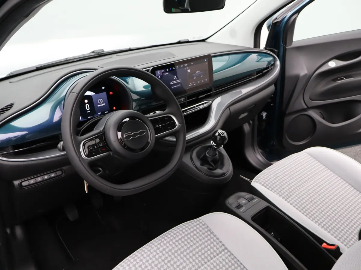 1.0 Hybrid Torino Launch Edition Tot 8 Jaar Garantie | Lage KM | Carplay | PDC | Cruise Control | Climate Control | Keyless | Navigatie | 16" Lichtmetalen Velgen | LED | Origineel NL!