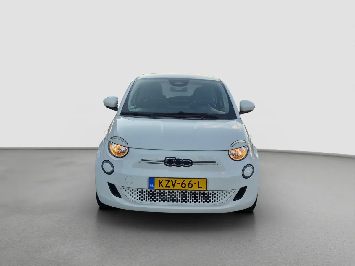 Icon 42 kWh Climate control | Apple carplay/Android auto | Lane assist |  LMV 16 inch