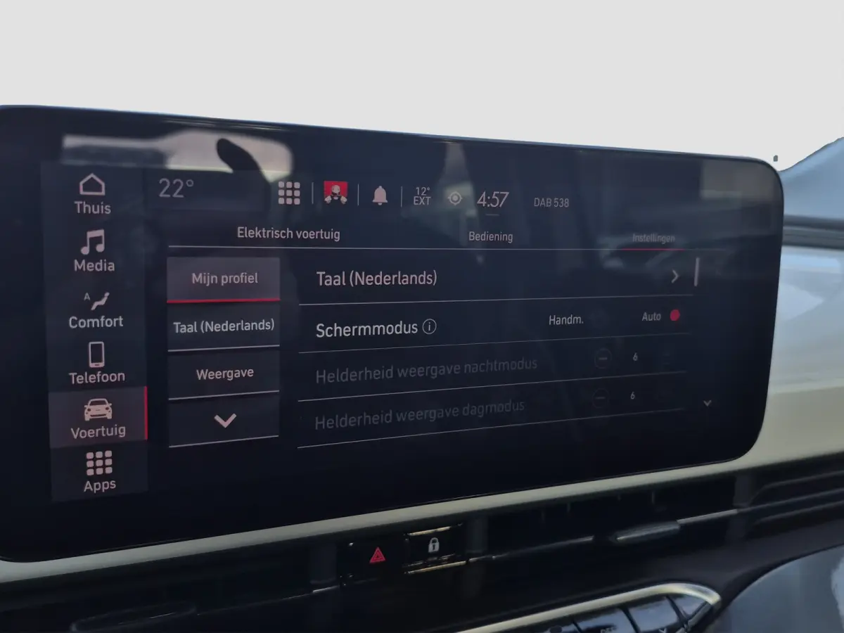 Icon 42 kWh Climate control | Apple carplay/Android auto | Lane assist |  LMV 16 inch