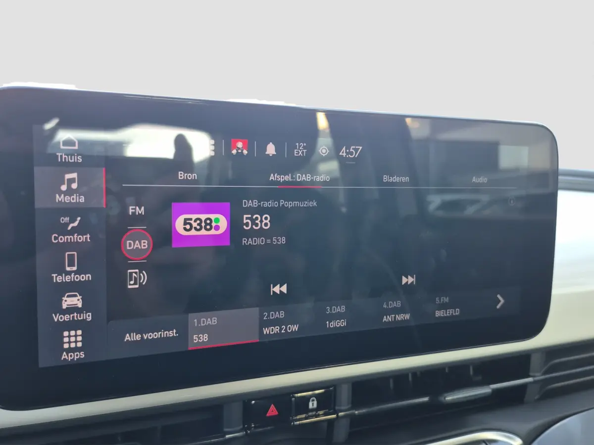 Icon 42 kWh Climate control | Apple carplay/Android auto | Lane assist |  LMV 16 inch
