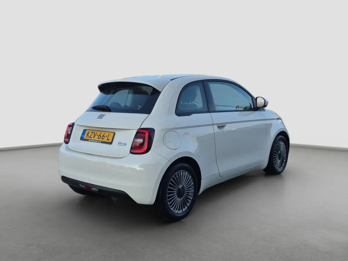 Icon 42 kWh Climate control | Apple carplay/Android auto | Lane assist |  LMV 16 inch