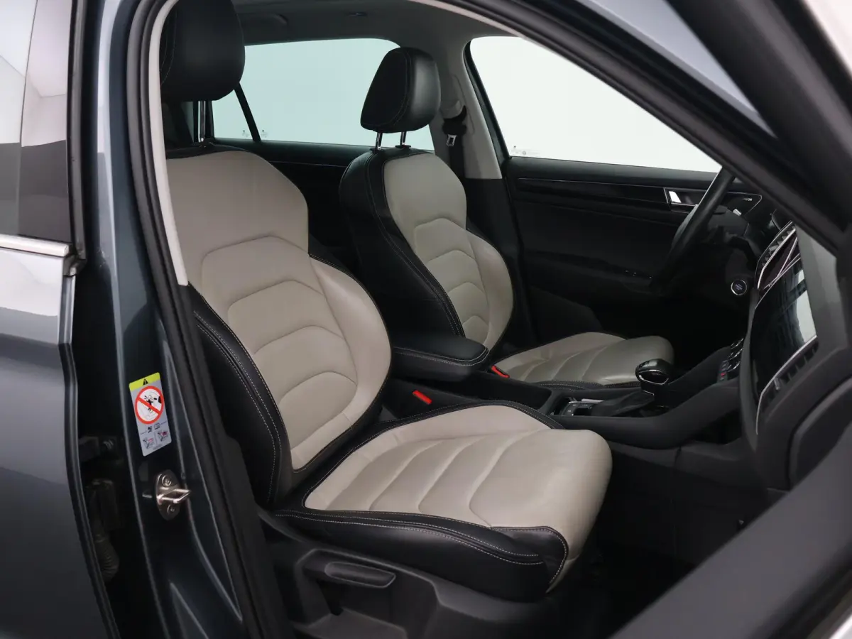 2.0 TSI 180 PK AUT. 4X4 4WD 2200 KG TREKHAAK | LEDER | PANORMAA 360 CAMERA | STUUR/STOELVERW.