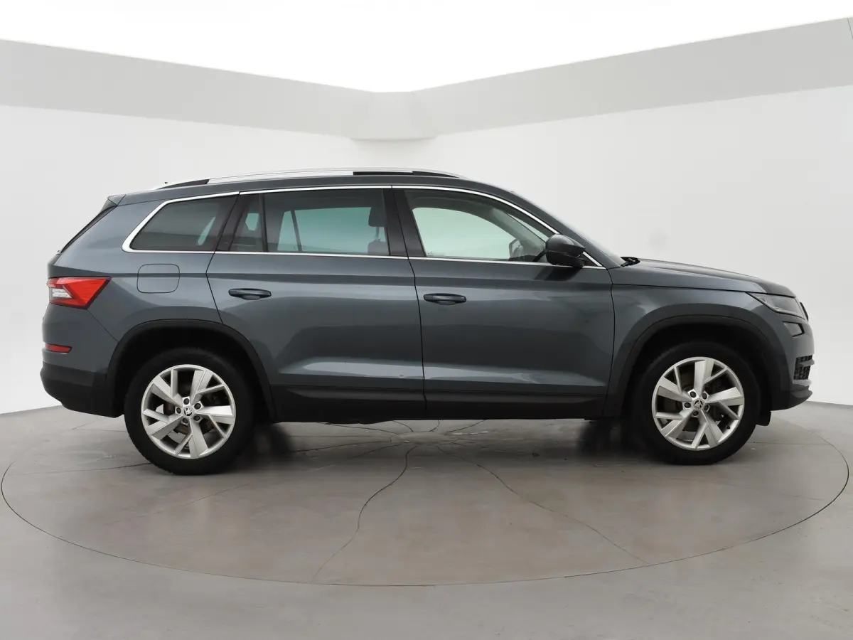 2.0 TSI 180 PK AUT. 4X4 4WD 2200 KG TREKHAAK | LEDER | PANORMAA 360 CAMERA | STUUR/STOELVERW.