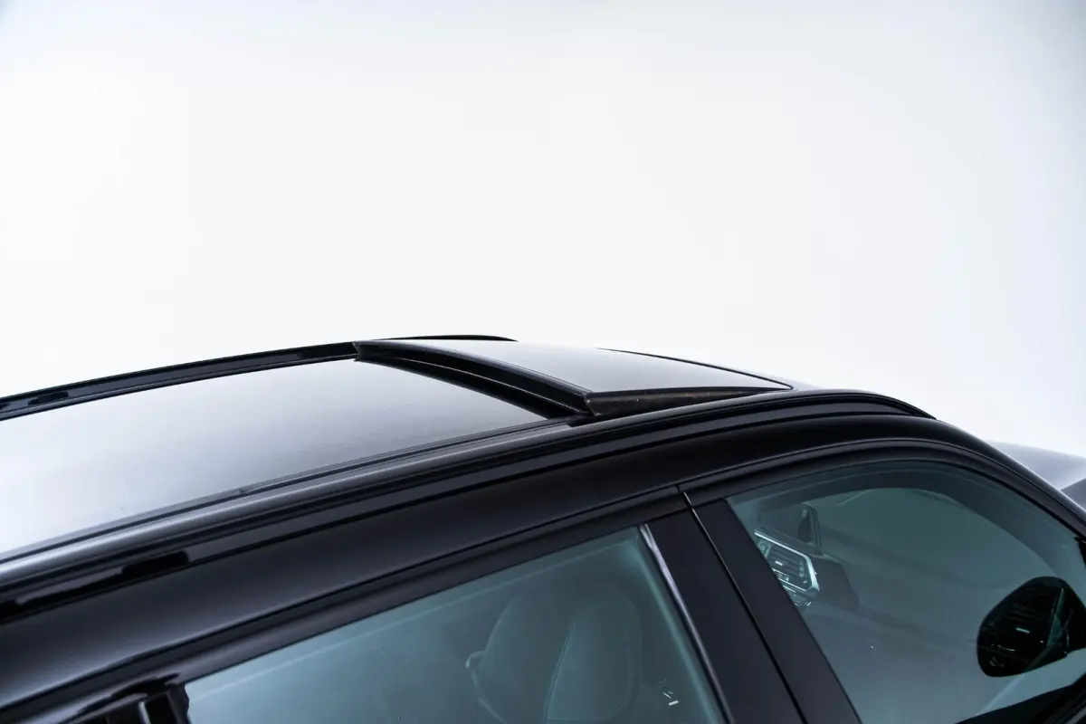 xDrive20i High Executive M Sport - Panoramadak - Ambiance verlichting - Parking Assistant - LED koplampen met uitgebreide functionaliteit - Sportstoelen - Navigatiesysteem Business -