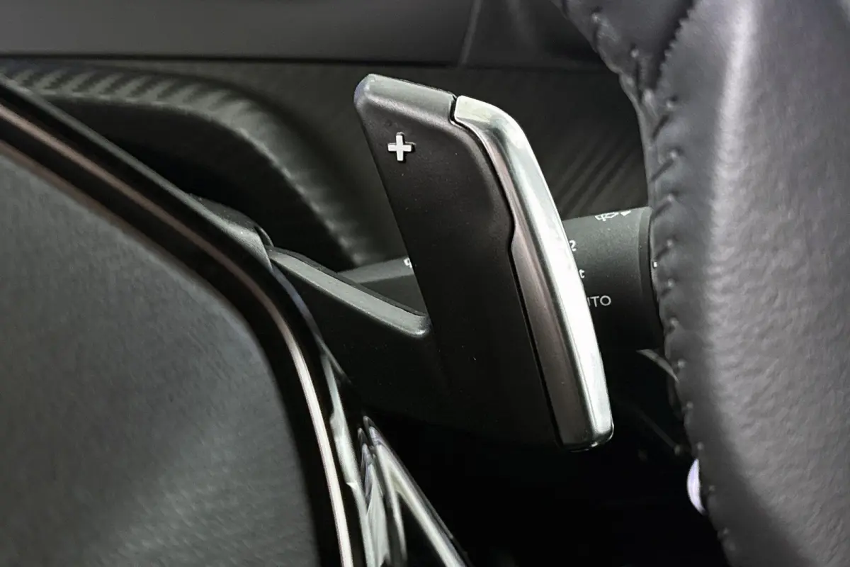 1.2 Hybrid 145 Allure Keyless Camera Adaptive Cruise