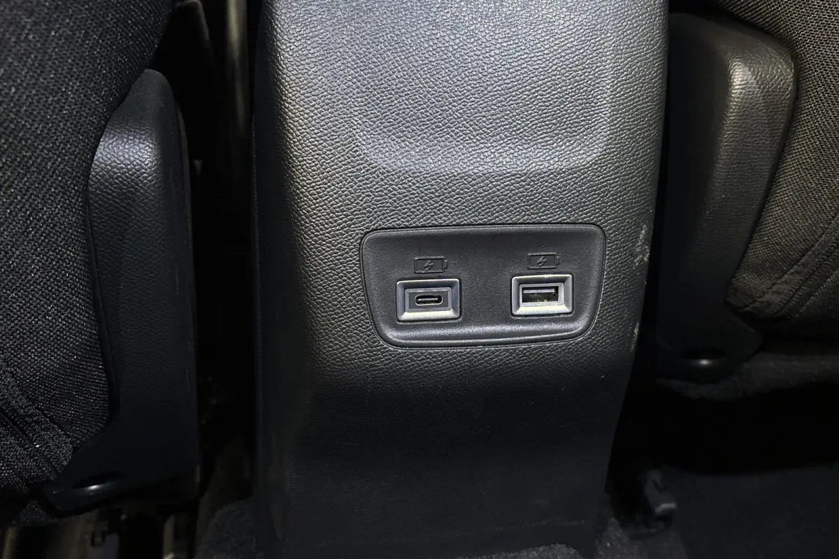 1.2 Hybrid 145 Allure Keyless Camera Adaptive Cruise