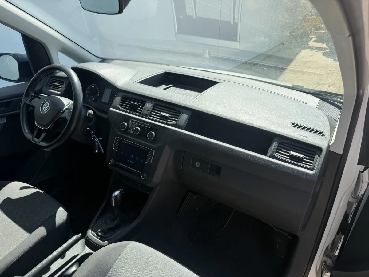 e-Caddy 37kWh 113PK L2H1 Elektrisch ABT Maxi 37,3kWh 159km WLTP Trekhaak Airco Stoelverwarming Parkeersensoren
