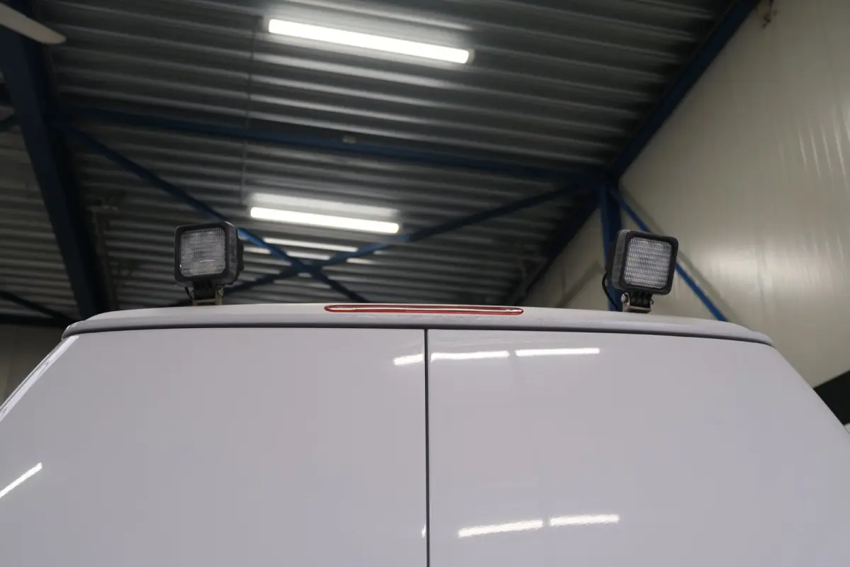 2.0 TDI L2H2 30 - Airco, Cruise, PDC, Carplay, Inrichting, Imperiaal, Standkachel, Trekhaak.