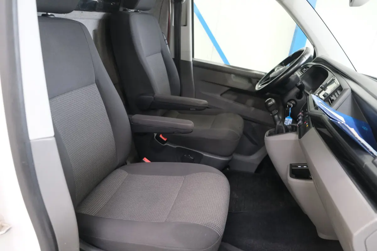 2.0 TDI L2H2 30 - Airco, Cruise, PDC, Carplay, Inrichting, Imperiaal, Standkachel, Trekhaak.