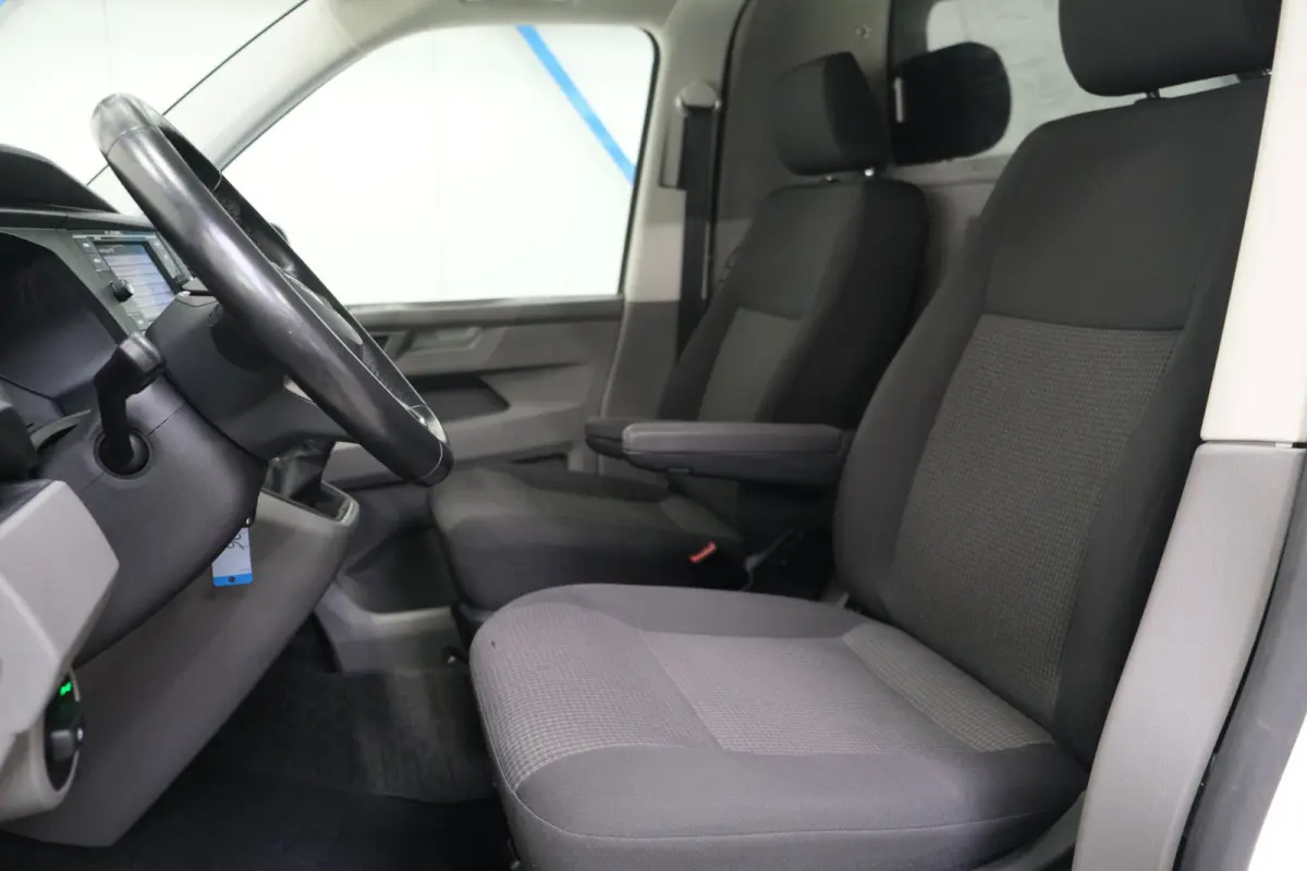 2.0 TDI L2H2 30 - Airco, Cruise, PDC, Carplay, Inrichting, Imperiaal, Standkachel, Trekhaak.
